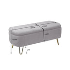 Banc de rangement capitonné avec pieds dorés — Fausse fourrure, bout de lit ou entrée