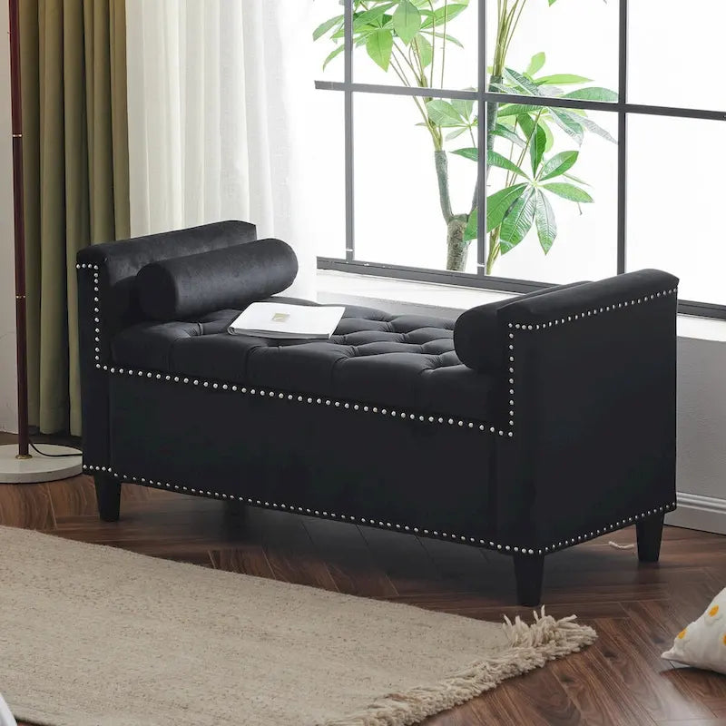 Banc de rangement en velours à capitons avec accoudoirs et garniture cloutée